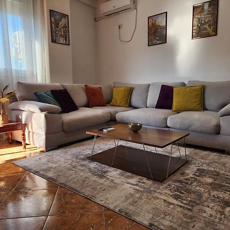 Cozy Sunlit Apartment With Scenic Balcony View Τίρανα Εξωτερικό φωτογραφία